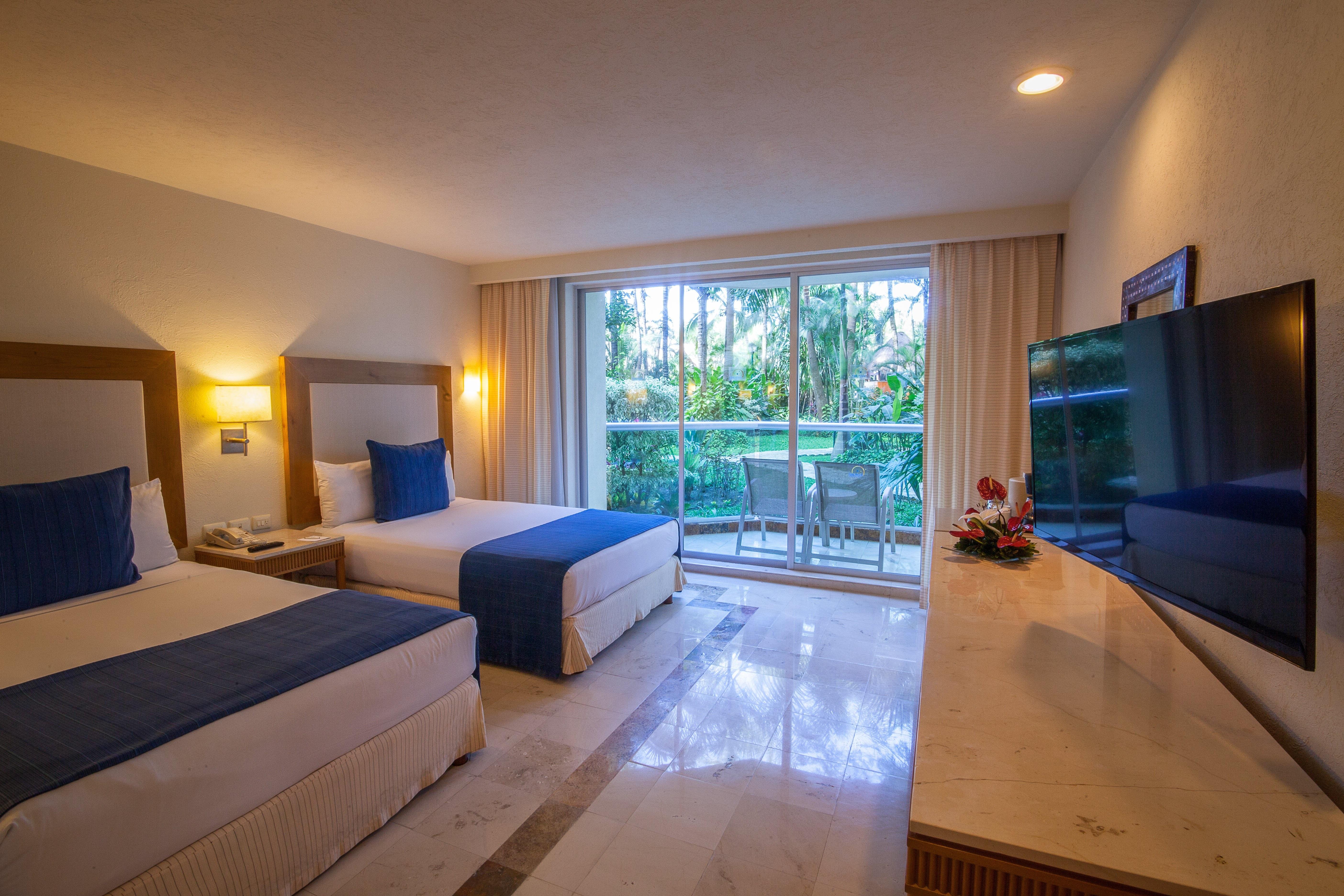 Grand Park Royal Cozumel Hotel Exterior photo Junior Suite