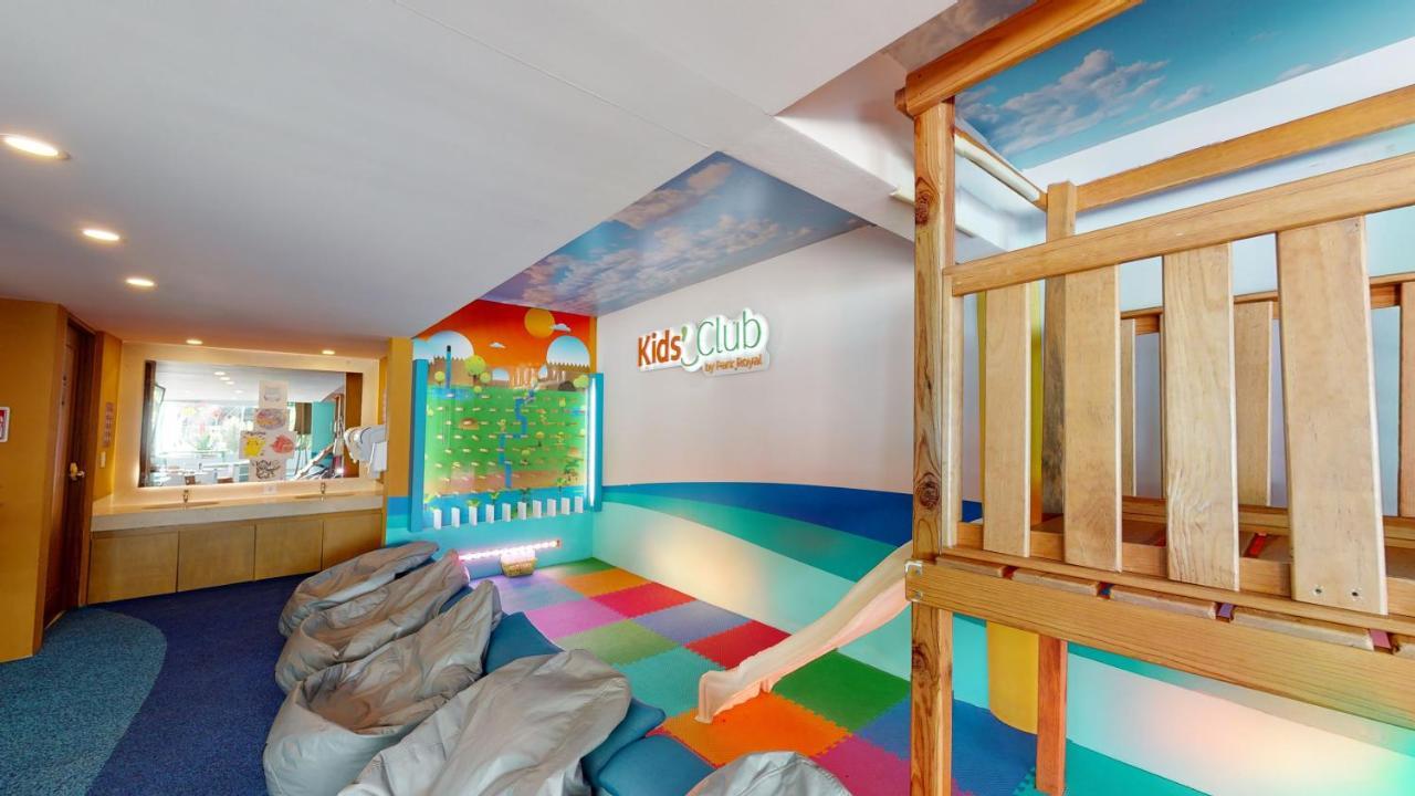 Grand Park Royal Cozumel Hotel Exterior photo Kids Club at the Sheraton Maldives Resort & Spa