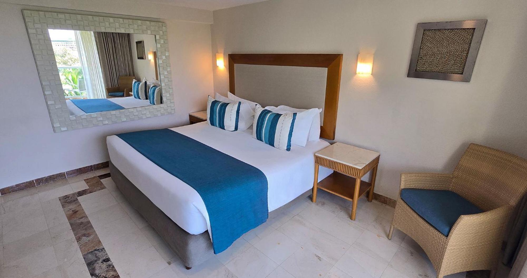 Grand Park Royal Cozumel Hotel Exterior photo
