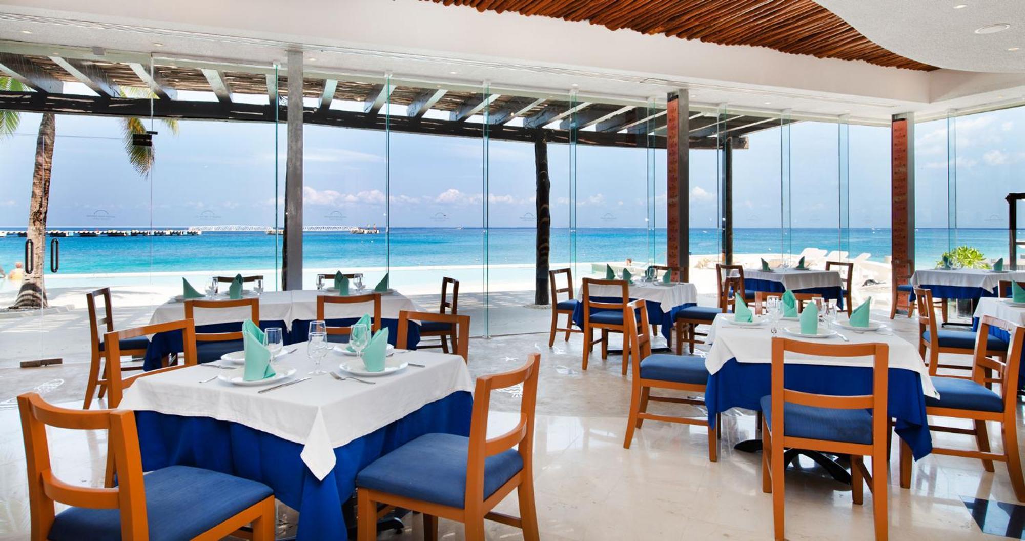 Grand Park Royal Cozumel Hotel Exterior photo