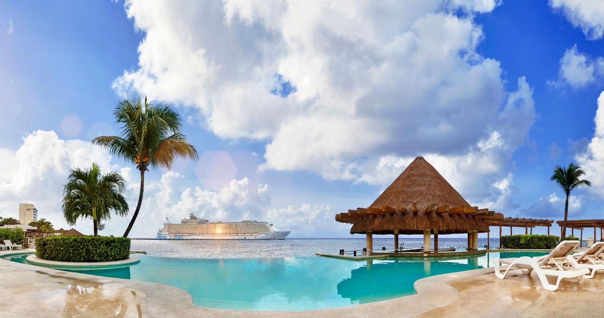 Grand Park Royal Cozumel Hotel Exterior photo