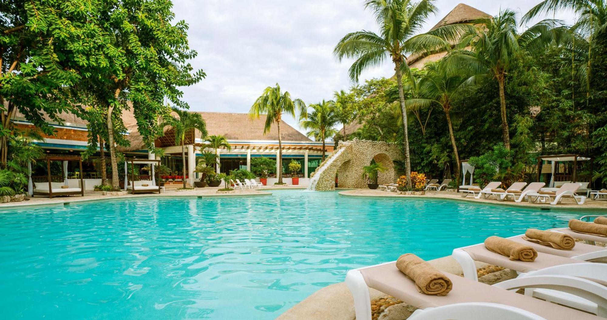 Grand Park Royal Cozumel Hotel Exterior photo